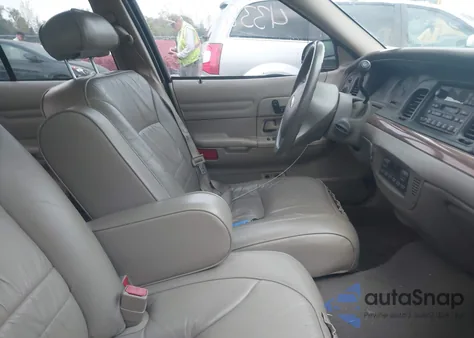 2002 Ford Crown Victoria Lx from USA, damaged, VIN 2FAFP74W82X147092